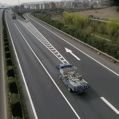 高速公路安全变道技巧与规则指南
